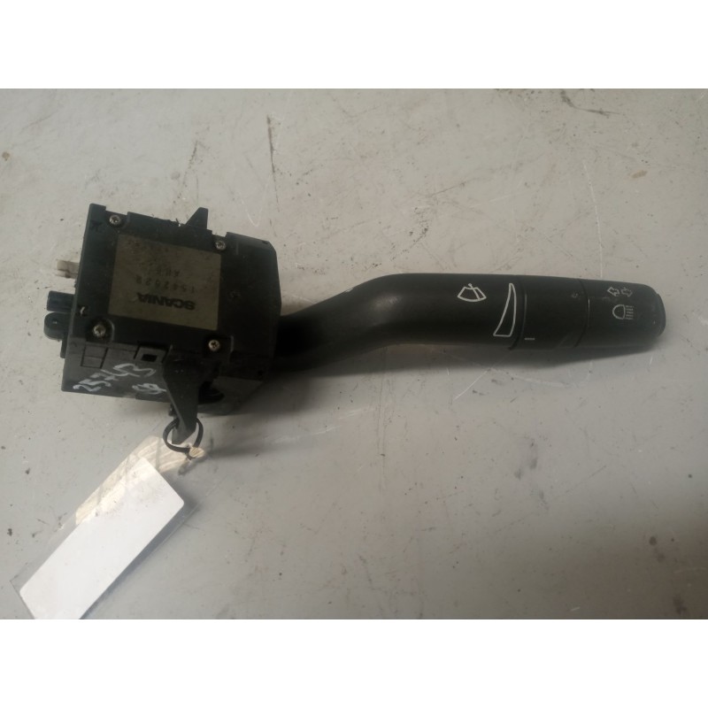Recambio de mando limpia para scania p,g,r,t - series g 440, r 440 referencia OEM IAM 1542529  