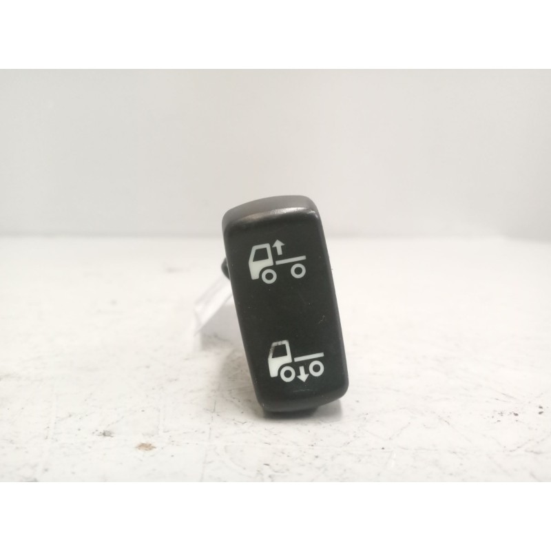 Recambio de interruptor para scania p,g,r,t - series g 440, r 440 referencia OEM IAM 1421845  