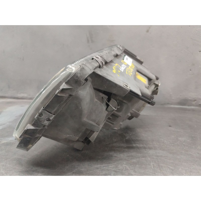 Recambio de faro derecho para mercedes-benz clase s (w126) berlina+coupe 2.6 referencia OEM IAM 4