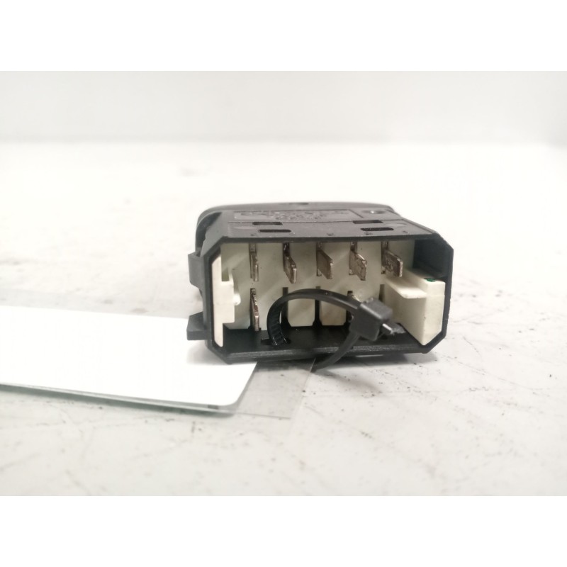 Recambio de interruptor para scania r i r 440 referencia OEM IAM 1421861 - Blanco 2