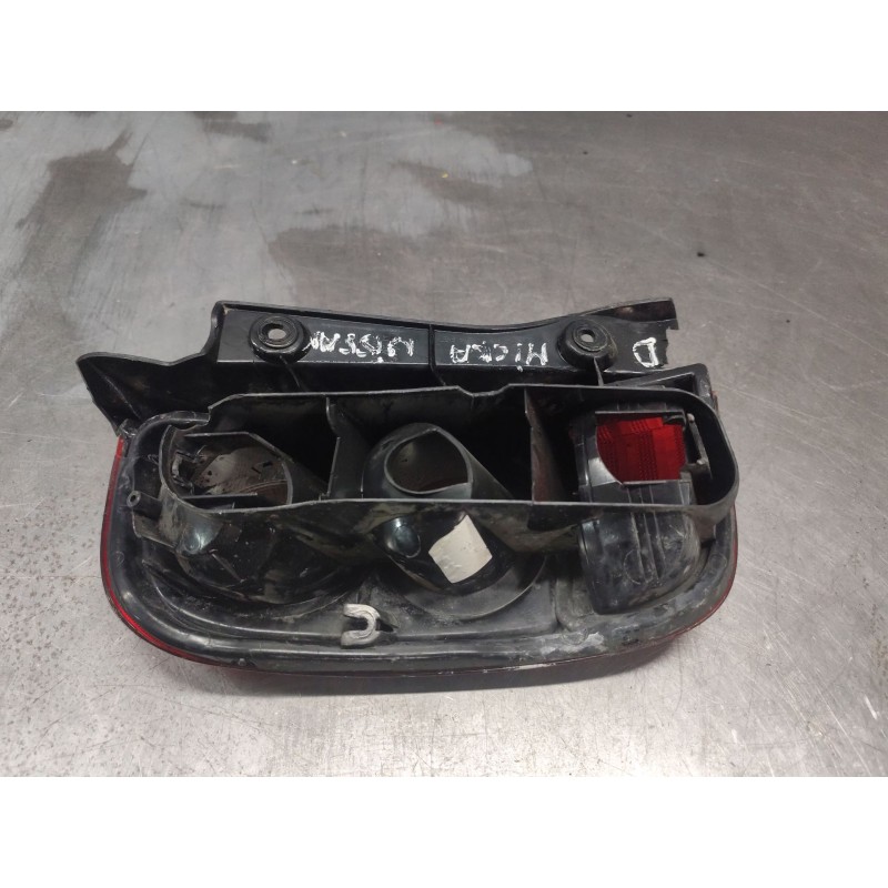 Recambio de piloto trasero derecho para nissan micra (k12e) acenta referencia OEM IAM - Rojo 2