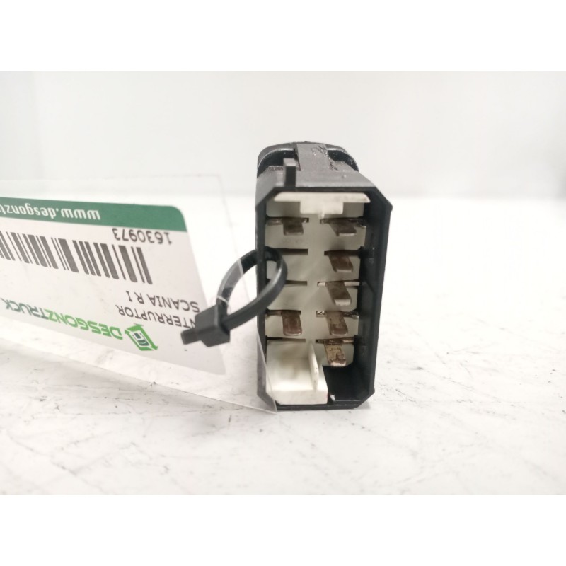 Recambio de interruptor para scania r i r 440 referencia OEM IAM 1421842 - Blanco 2