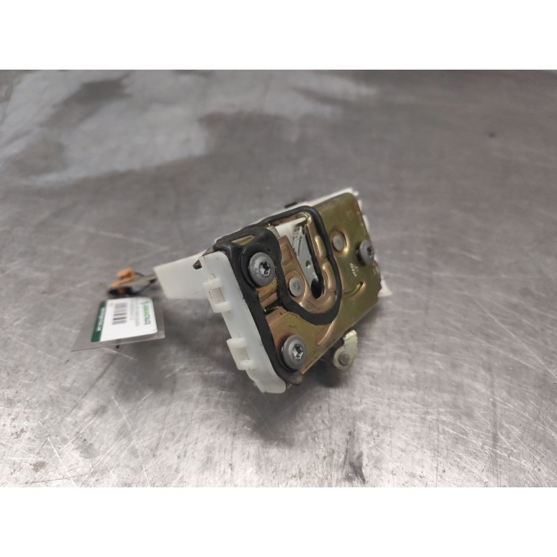 Recambio de cerradura puerta trasera izquierda para toyota avensis berlina (t 22) 2.0 d4-d luna (4-ptas.) referencia OEM IAM - Verde