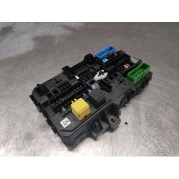 Recambio de caja reles / fusibles para opel astra h gtc (a04) 1.6 (l08) referencia OEM IAM 13222173  