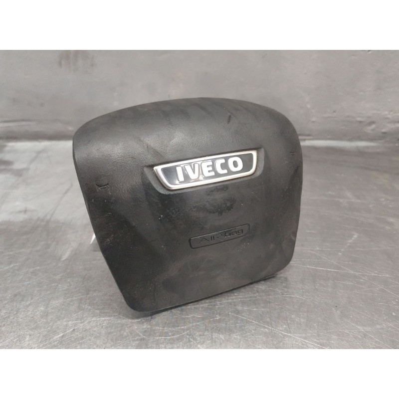 Recambio de airbag delantero izquierdo para iveco daily vi furgoneta 33s12, 35s12, 35c12 referencia OEM IAM 05801561543  