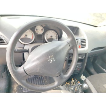 peugeot 207 del año 2006