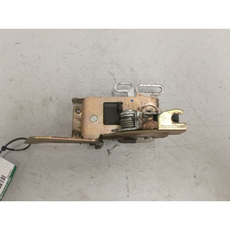 Recambio de cerradura puerta delantera derecha para scania r i r 440 referencia OEM IAM 1867655  