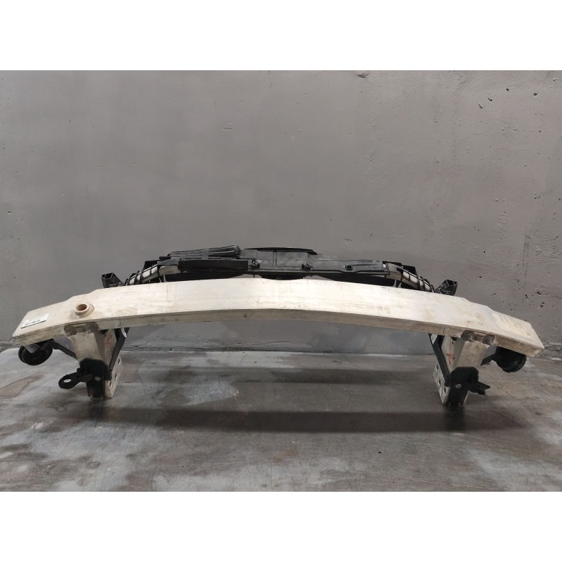 Recambio de refuerzo paragolpes delantero para infiniti q30 1.5 d referencia OEM IAM - Gris 3