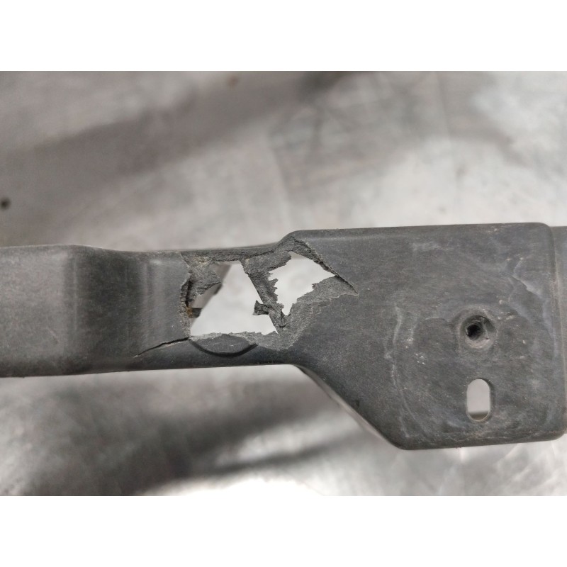 Recambio de panel frontal para volkswagen golf v (1k1) 1.9 tdi referencia OEM IAM 1K0805594M - Granate 2