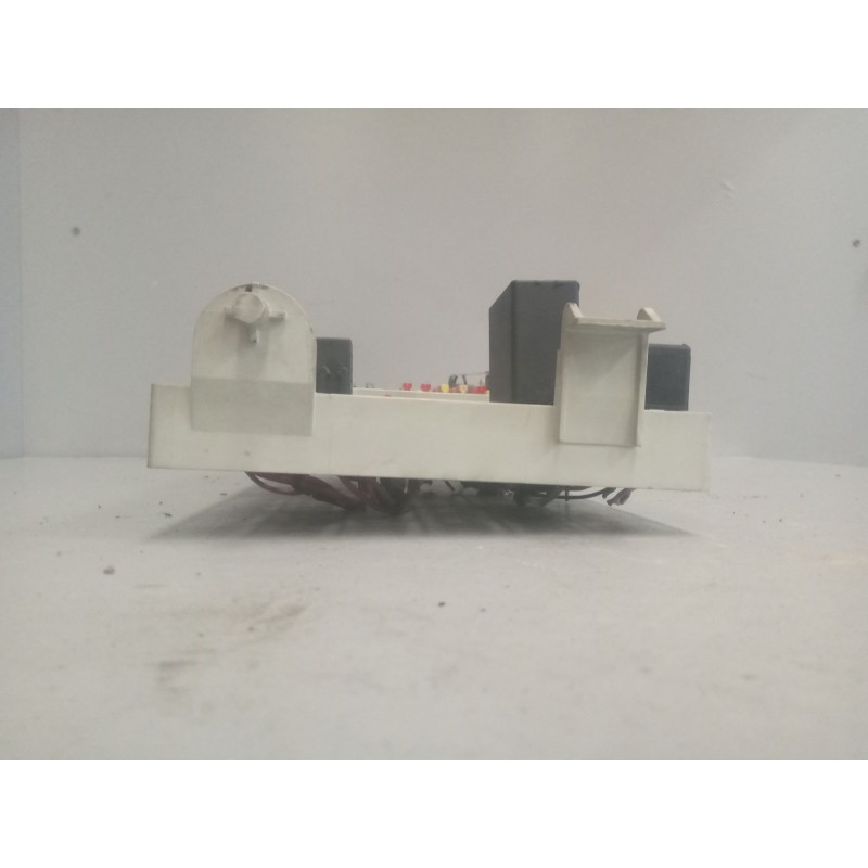 Recambio de caja reles / fusibles para scania r i r 440 referencia OEM IAM 1775796 1911203 - Blanco 10