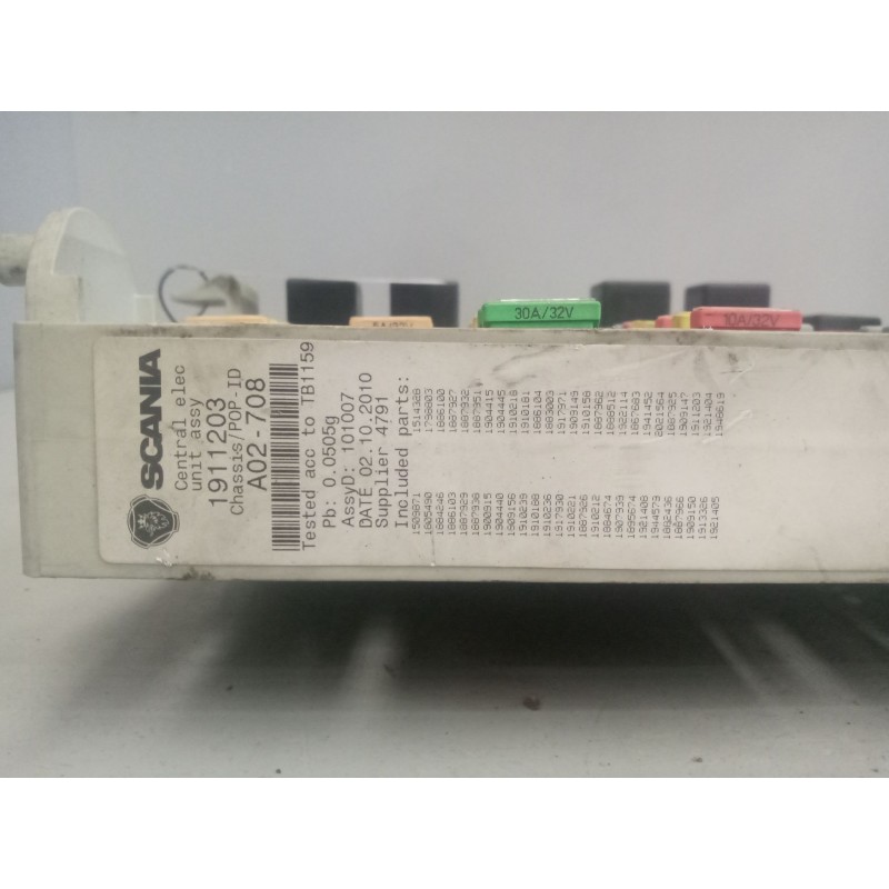 Recambio de caja reles / fusibles para scania r i r 440 referencia OEM IAM 1775796 1911203 - Blanco 11