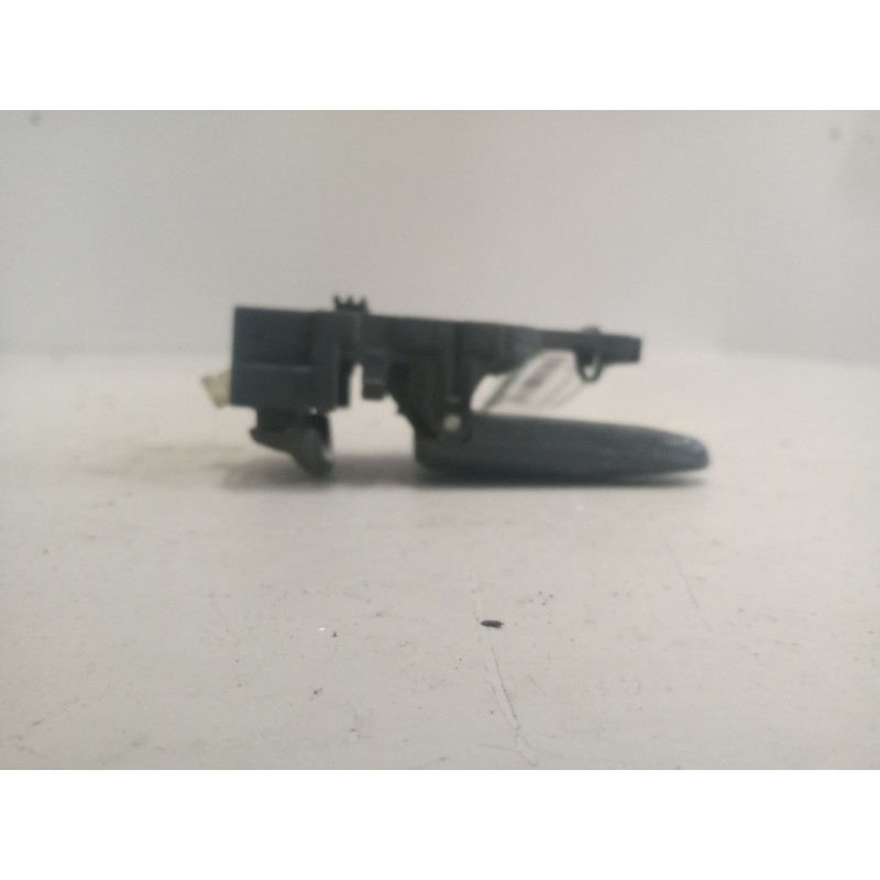 Recambio de maneta interior delantera derecha para nissan atleon referencia OEM IAM 806700X000 - Azul 6