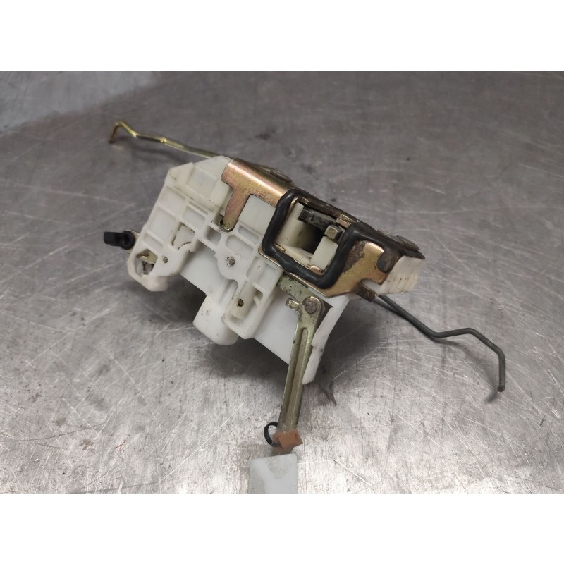 Recambio de cerradura puerta delantera izquierda para toyota avensis berlina (t 22) 2.0 d4-d luna (4-ptas.) referencia OEM IAM - Verde