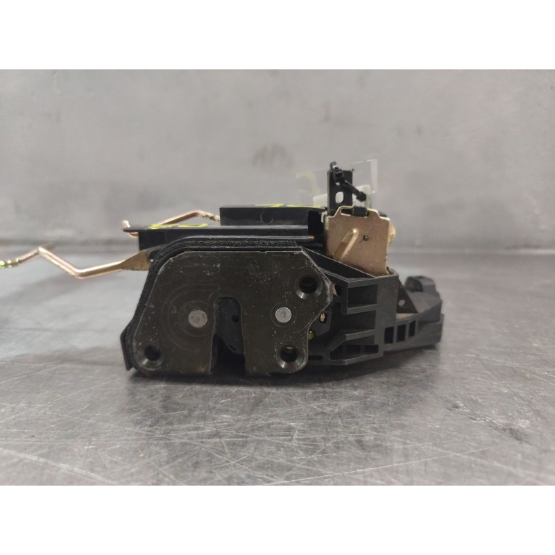 Recambio de cerradura puerta delantera derecha para hyundai matrix (fc) 1.6 gls edition-plus referencia OEM IAM 3