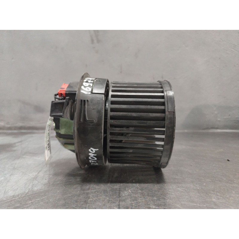 Recambio de ventilador calefaccion para peugeot 308 confort referencia OEM IAM T1011131B 567014701001260110 GBMM 3