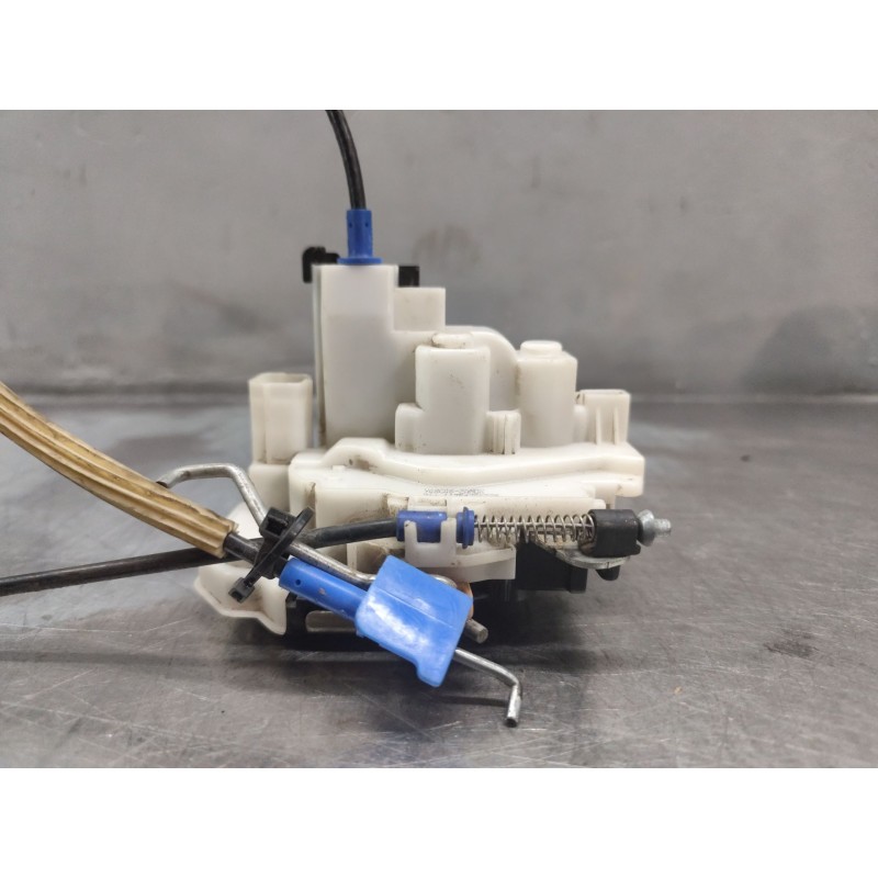 Recambio de cerradura puerta delantera derecha para peugeot bipper básico referencia OEM IAM 1354706080 - Blanco 2