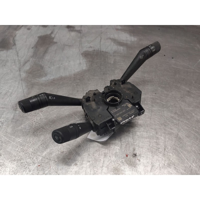 Recambio de mando multifuncion para iveco daily vi furgoneta 33s12, 35s12, 35c12 referencia OEM IAM 0580146498  