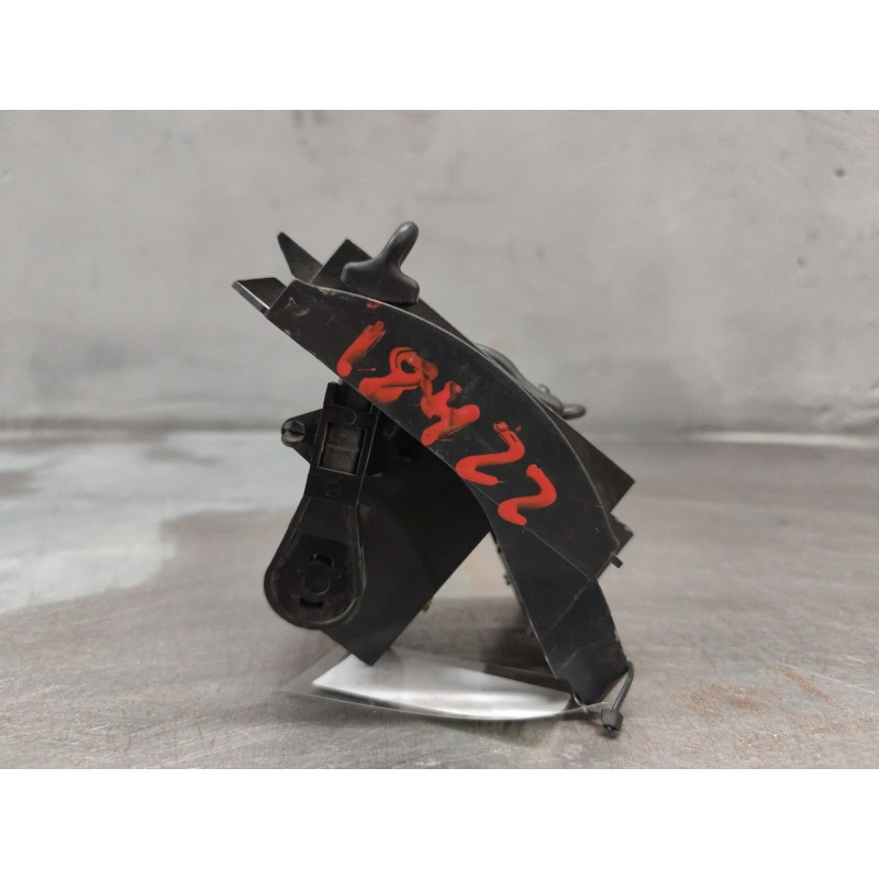 Recambio de mando calefaccion / aire acondicionado para renault rapid/express (f40) 1.9 d familiar (f40p) referencia OEM IAM 770