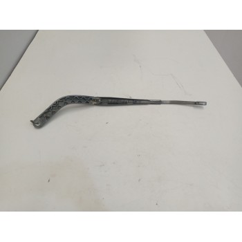 Recambio de brazo limpia delantero derecho para scania r i r 450 referencia OEM IAM 2617209  