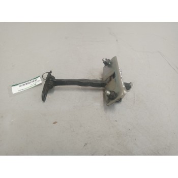 Recambio de retenedor puerta para scania r i r 450 referencia OEM IAM 2045107  