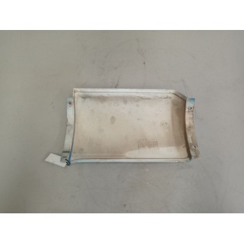 Recambio de deflector izquierdo para nissan atleon referencia OEM IAM 623819X000 623819X001 