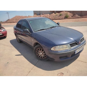 mitsubishi carisma berlina 5 (da0) del año 2001
