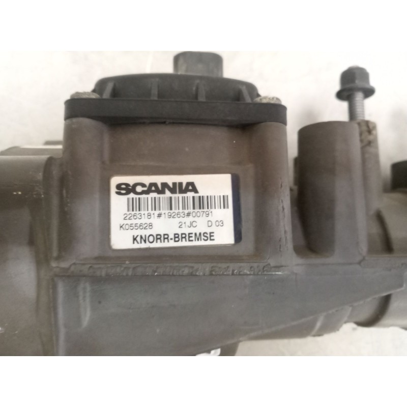 Recambio de valvula aire para scania r i r 450 referencia OEM IAM 2263181 K055628 - Azul 7