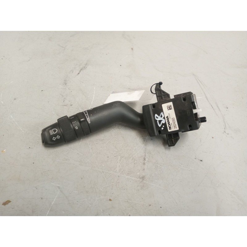 Recambio de mando limpia para scania r i r 450 referencia OEM IAM 2824093  