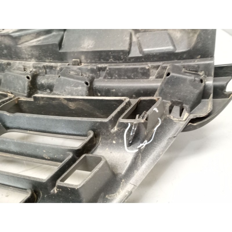 Recambio de rejilla delantera para renault master iii caja/chasis (ev, hv, uv) 2.3 dci 135 rwd (hv0n, uv0n) referencia OEM IAM 6 - Blanco 3