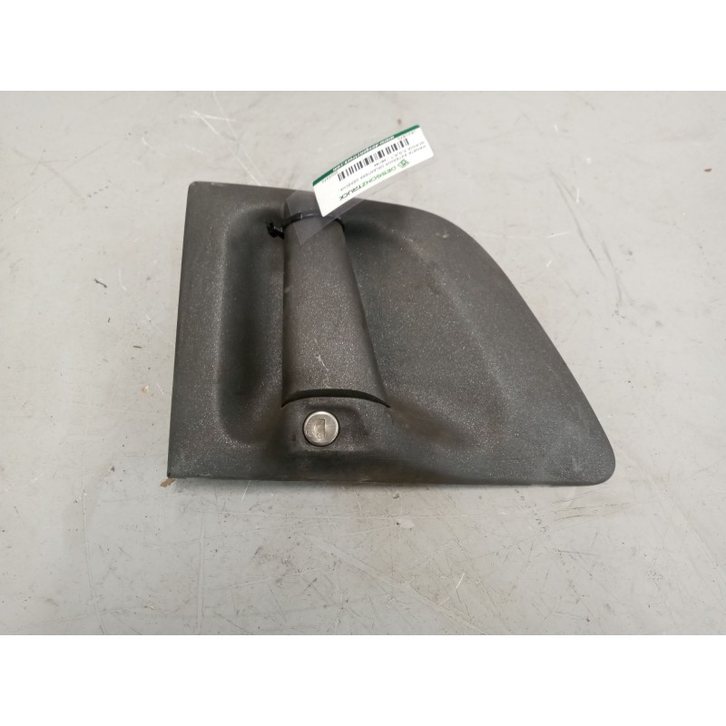 Recambio de maneta exterior delantera derecha para scania p,g,r,t - series g 440, r 440 referencia OEM IAM 2005370  