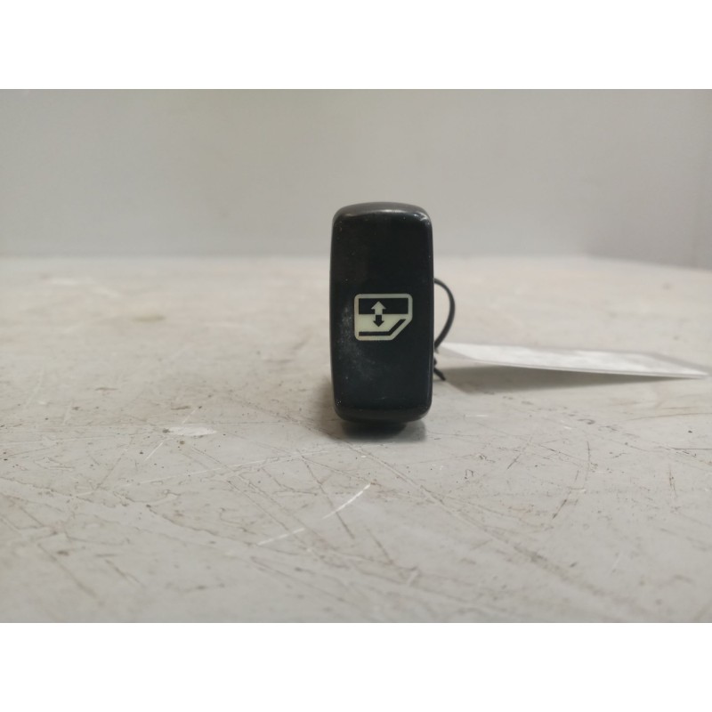 Recambio de elevalunas delantero izquierdo para scania p,g,r,t - series g 440, r 440 referencia OEM IAM 1421856  