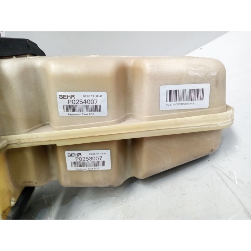 Recambio de deposito expansion para scania p,g,r,t - series g 440, r 440 referencia OEM IAM 2401669 - Azul 6