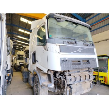 volvo fh 500 del año 2015