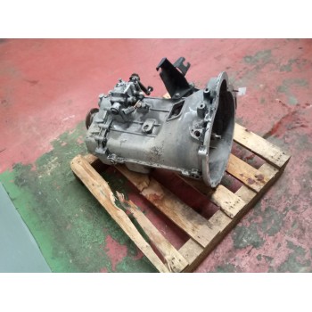 Recambio de caja cambios para nissan atleon 35.13 referencia OEM IAM 321019X501 321319X501 RE221801