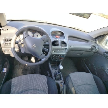 peugeot 206 berlina del año 2003