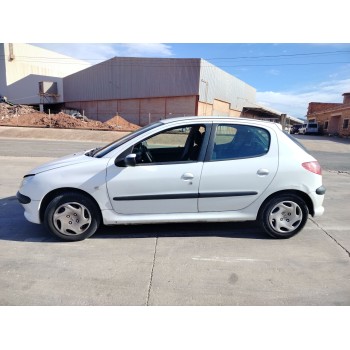 peugeot 206 berlina del año 2003