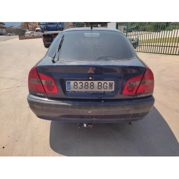 mitsubishi carisma berlina 5 (da0) del año 2001