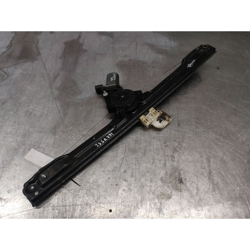 Recambio de elevalunas delantero derecho para iveco daily vi furgoneta 33s12, 35s12, 35c12 referencia OEM IAM B00M14566  