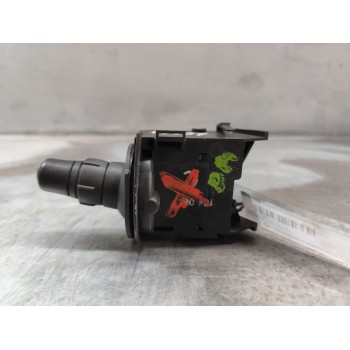 Recambio de mando intermitentes para renault scenic ii authentique referencia OEM IAM 8200127728  