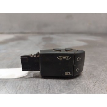 Recambio de mando radio para renault clio ii fase ii (b/cb0) authentique referencia OEM IAM 8200058695  