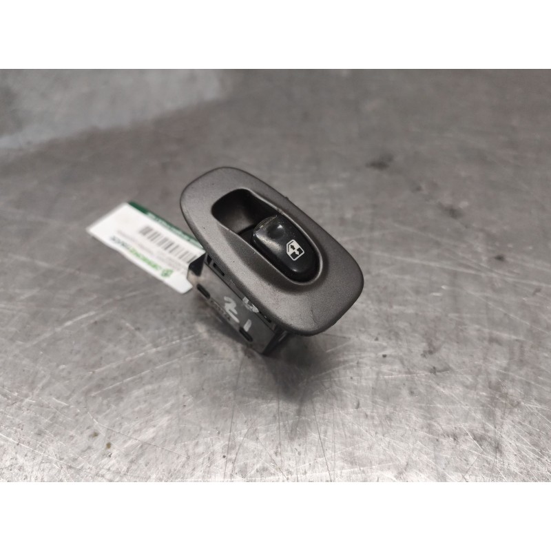 Recambio de mando elevalunas trasero izquierdo para hyundai accent (lc) gl 5p referencia OEM IAM   
