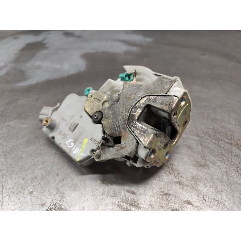 Recambio de cerradura puerta trasera derecha para nissan primera berlina (p11) básico referencia OEM IAM  CON CENTRALIZADO ELECT 3