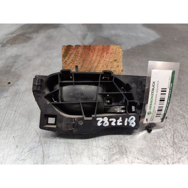 Recambio de maneta interior delantera izquierda para peugeot 407 st sport referencia OEM IAM 96526178VD  
