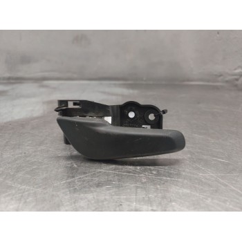 Recambio de maneta interior delantera izquierda para iveco daily vi furgoneta 33s12, 35s12, 35c12 referencia OEM IAM   