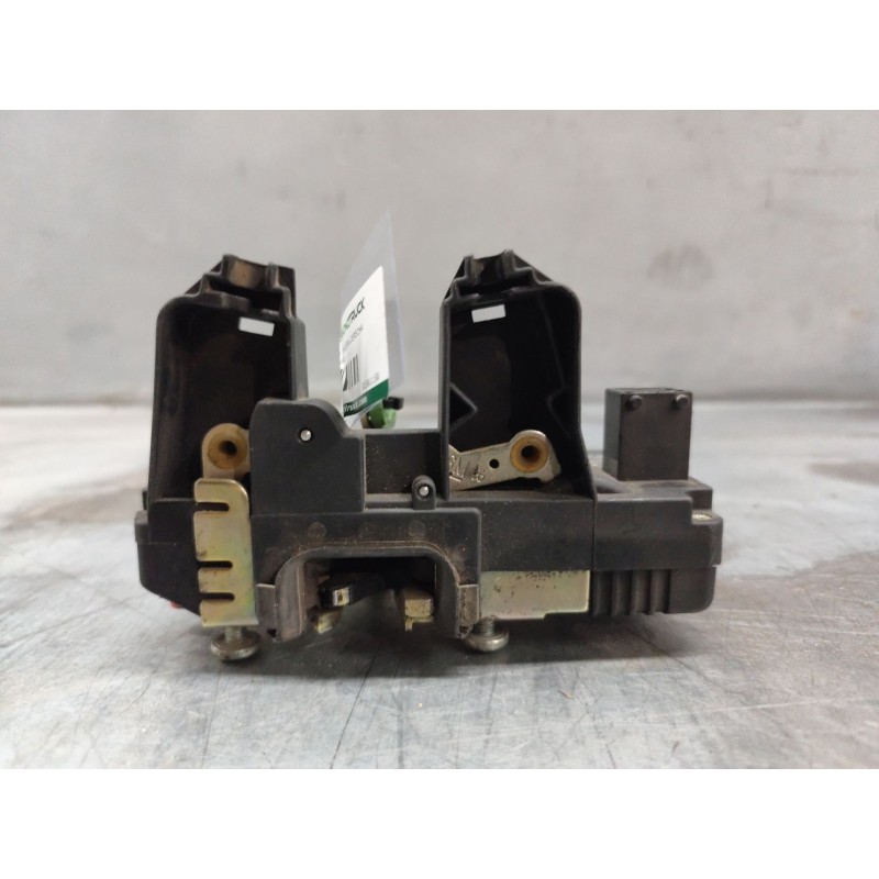 Recambio de cerradura puerta trasera derecha para opel astra g caravan comfort referencia OEM IAM 90561158 3