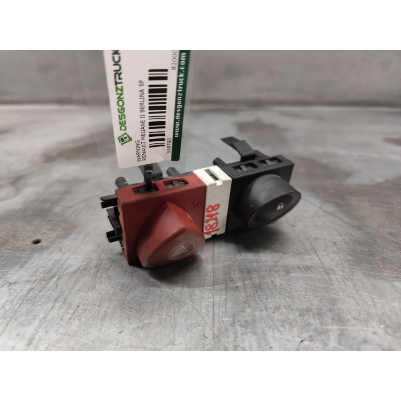 Recambio de warning para renault megane ii berlina 5p confort authentique referencia OEM IAM 8200095A93 88040001 