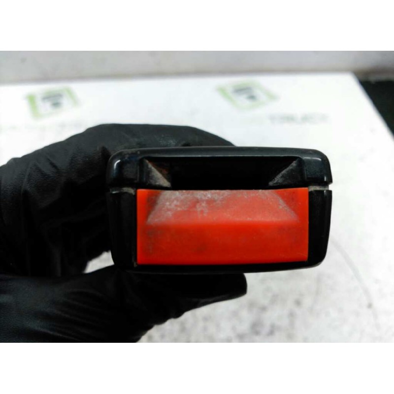 Recambio de enganche de cinturon delantero derecho para ford transit caja cerrada, corta (fy) (2000 =>) referencia OEM IAM - Blanco 6