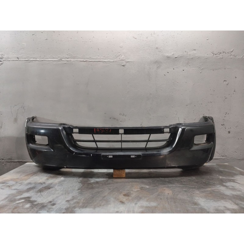 Recambio de paragolpes delantero para isuzu d-max double cab custom 4wd referencia OEM IAM   
