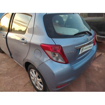 toyota yaris del año 2011