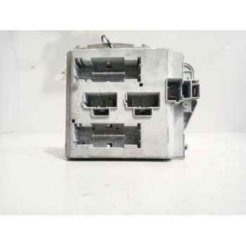 Recambio de caja reles / fusibles para iveco a65c18/wing referencia OEM IAM 69501171  